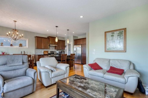 158 Fireside Bend, Cochrane, AB - Indoor Photo Showing Living Room