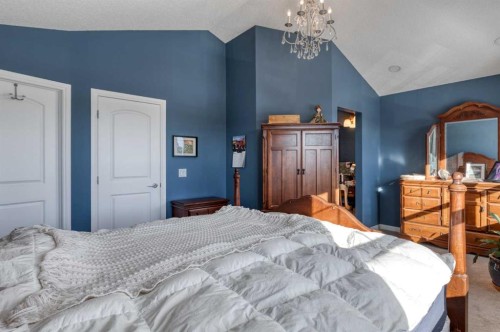 158 Fireside Bend, Cochrane, AB - Indoor Photo Showing Bedroom