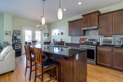 158 Fireside Bend, Cochrane, AB - Indoor Photo Showing Kitchen