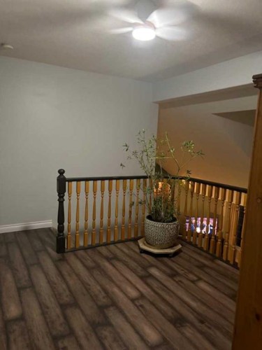 917 6 Avenue, Wainwright, AB - Indoor Photo Showing Other Room