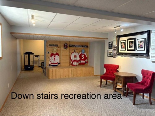 917 6 Avenue, Wainwright, AB - Indoor Photo Showing Other Room