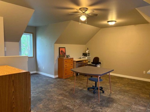 917 6 Avenue, Wainwright, AB - Indoor Photo Showing Office