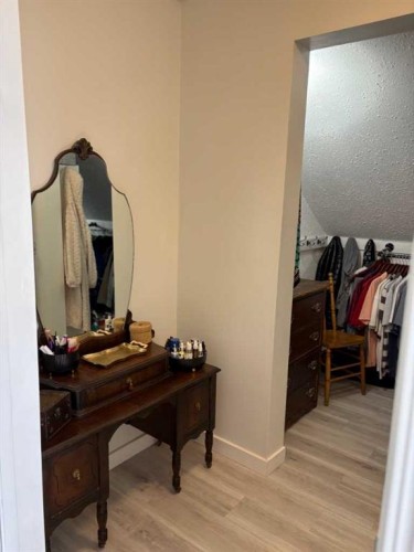 917 6 Avenue, Wainwright, AB - Indoor