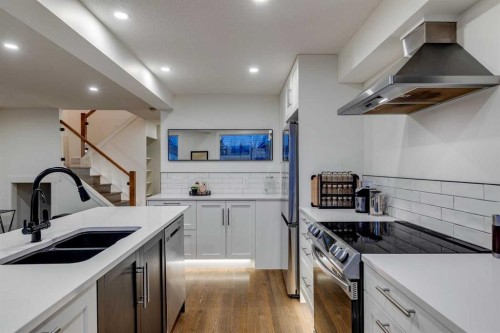 2126 18A Street Sw, Calgary, AB - Indoor Photo Showing Kitchen With Double Sink