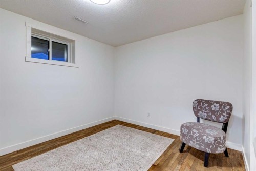 2126 18A Street Sw, Calgary, AB - Indoor Photo Showing Other Room