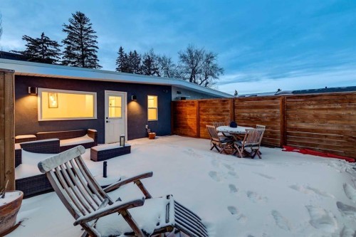 2126 18A Street Sw, Calgary, AB - Outdoor