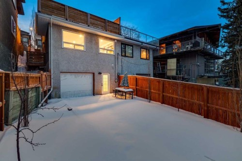 2126 18A Street Sw, Calgary, AB - Outdoor