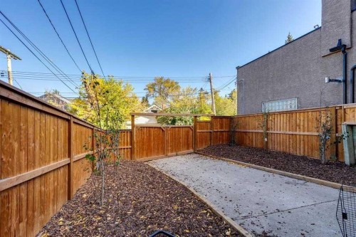 2126 18A Street Sw, Calgary, AB - Outdoor