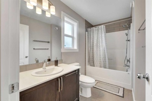 188 Cornerstone Circle Ne, Calgary, AB - Indoor Photo Showing Bathroom