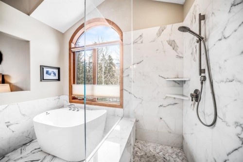 282 Miskow Close, Canmore, AB - Indoor Photo Showing Bathroom