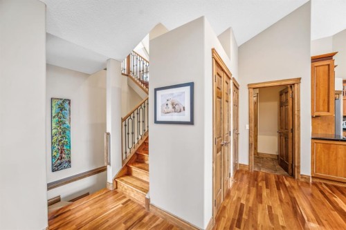 282 Miskow Close, Canmore, AB - Indoor Photo Showing Other Room