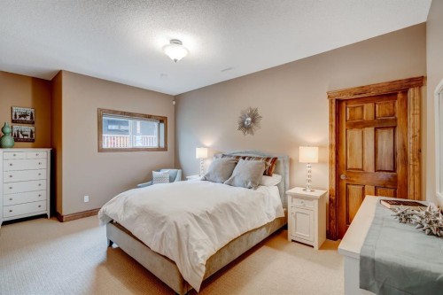 282 Miskow Close, Canmore, AB - Indoor Photo Showing Bedroom