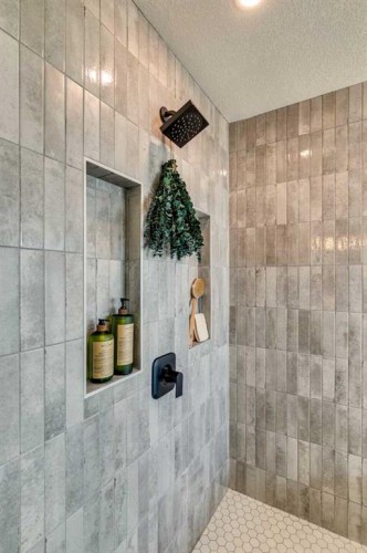182 Setonstone Green Se, Calgary, AB - Indoor Photo Showing Bathroom