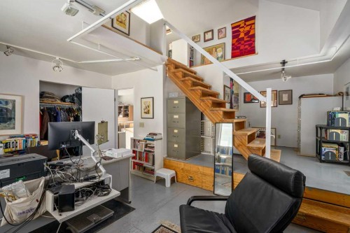 2003 2 Street Sw, Calgary, AB - Indoor