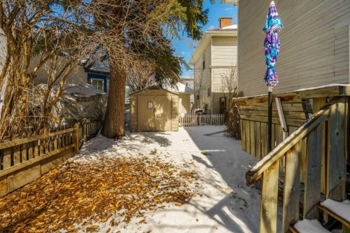 2003 2 Street Sw, Calgary, AB - Outdoor