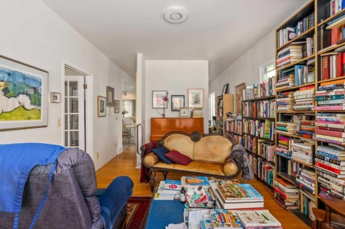 2003 2 Street Sw, Calgary, AB - Indoor