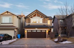 153 Cougarstone Common SW Calgary, AB T3H 5P5