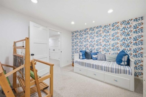 153 Cougarstone Common Sw, Calgary, AB - Indoor Photo Showing Other Room