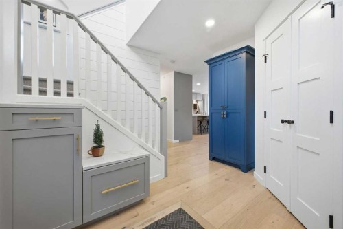 153 Cougarstone Common Sw, Calgary, AB - Indoor Photo Showing Other Room