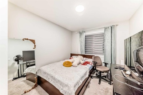 15021 1 Street Nw, Calgary, AB - Indoor Photo Showing Bedroom