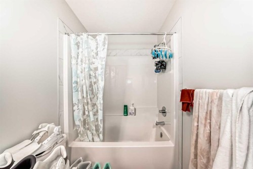 15021 1 Street Nw, Calgary, AB - Indoor Photo Showing Other Room