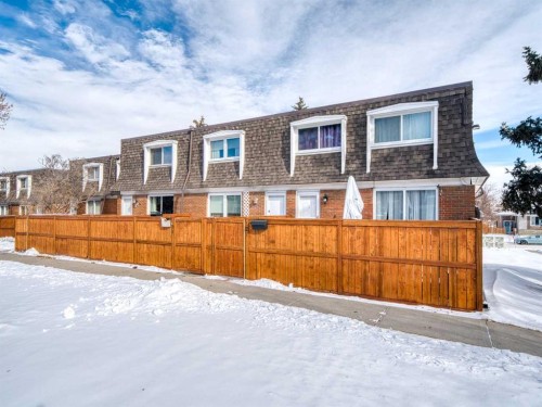125-330 Canterbury Drive Sw, Calgary, AB - Outdoor