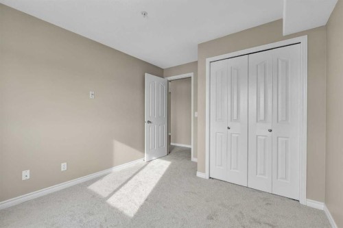 1327-8 Bridlecrest Drive Sw, Calgary, AB - Indoor