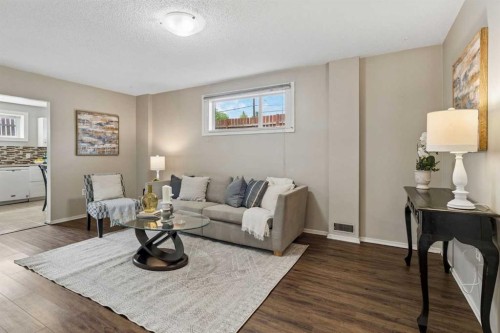 2001 46 Street Se, Calgary, AB 