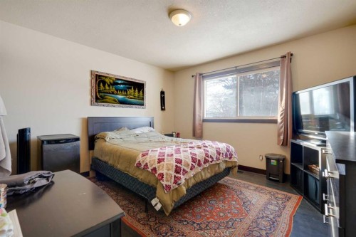 312 Pinegreen Close Ne, Calgary, AB 