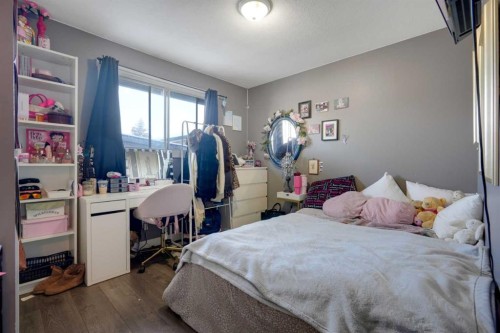 312 Pinegreen Close Ne, Calgary, AB 