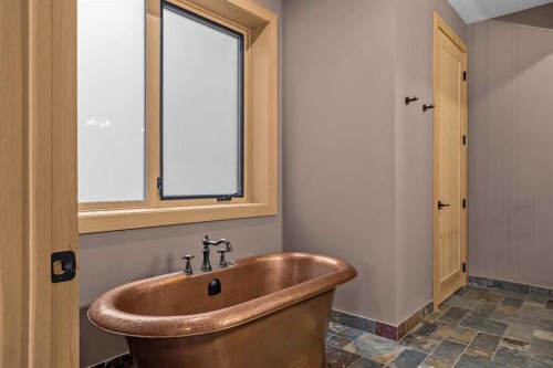 104 Rummel Place, Canmore, AB - Indoor Photo Showing Bathroom