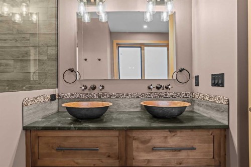 104 Rummel Place, Canmore, AB - Indoor Photo Showing Bathroom