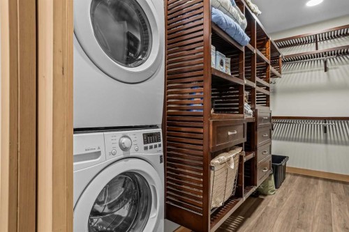 104 Rummel Place, Canmore, AB - Indoor Photo Showing Laundry Room