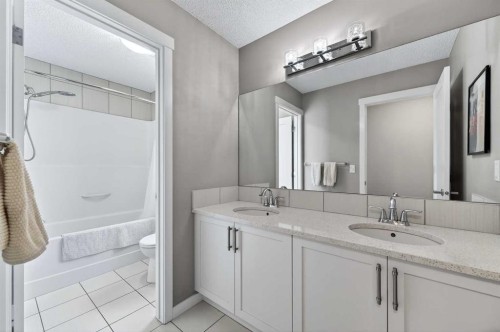 24 Walden Mount Se, Calgary, AB - Indoor Photo Showing Bathroom