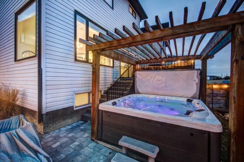 24 Walden Mount Se, Calgary, AB - Outdoor With Exterior