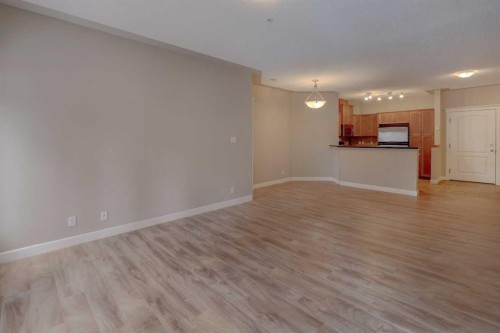 209-10 Discovery Ridge Close Sw, Calgary, AB - Indoor