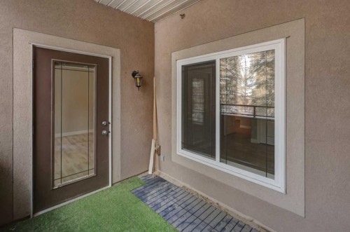 209-10 Discovery Ridge Close Sw, Calgary, AB -  With Exterior