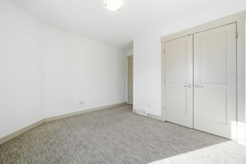 428 Aspen Glen Place Sw, Calgary, AB - Indoor Photo Showing Other Room