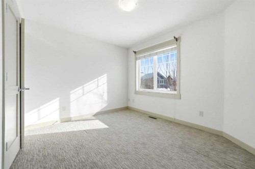 428 Aspen Glen Place Sw, Calgary, AB - Indoor Photo Showing Other Room
