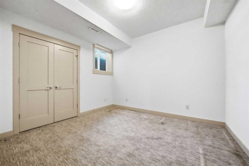 428 Aspen Glen Place Sw, Calgary, AB - Indoor Photo Showing Other Room