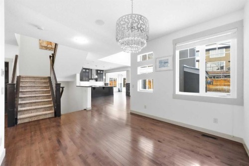 428 Aspen Glen Place Sw, Calgary, AB - Indoor Photo Showing Other Room