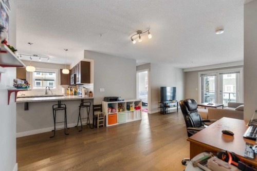 201-2300 Evanston Square Nw, Calgary, AB - Indoor