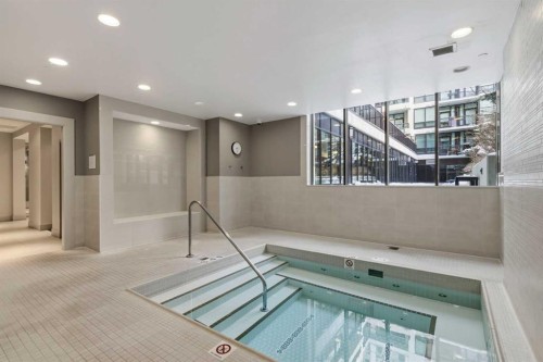 521-222 Riverfront Avenue Sw, Calgary, AB - Indoor Photo Showing Other Room