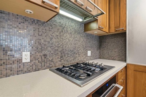 521-222 Riverfront Avenue Sw, Calgary, AB - Indoor Photo Showing Kitchen