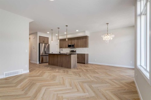 349 Heartwood Park Se, Calgary, AB - Indoor Photo Showing Kitchen