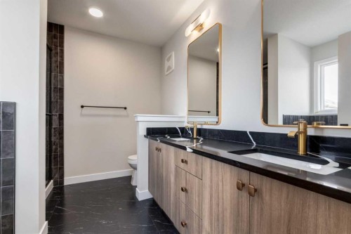349 Heartwood Park Se, Calgary, AB - Indoor Photo Showing Bathroom