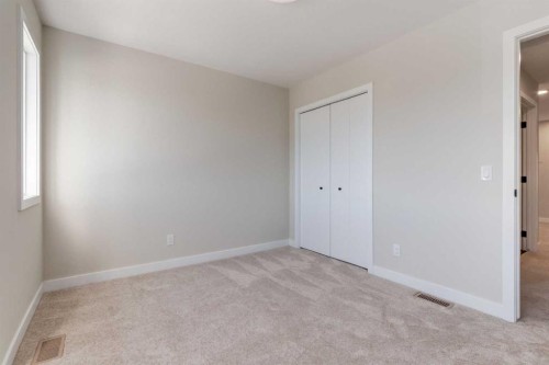 349 Heartwood Park Se, Calgary, AB - Indoor Photo Showing Other Room