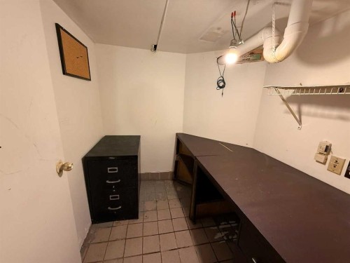 614 1 Avenue Ne, Calgary, AB 