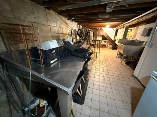 614 1 Avenue Ne, Calgary, AB 