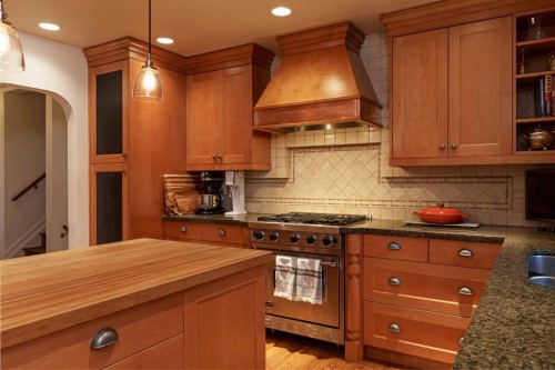 504 Crescent Boulevard Sw, Calgary, AB - Indoor Photo Showing Kitchen With Double Sink